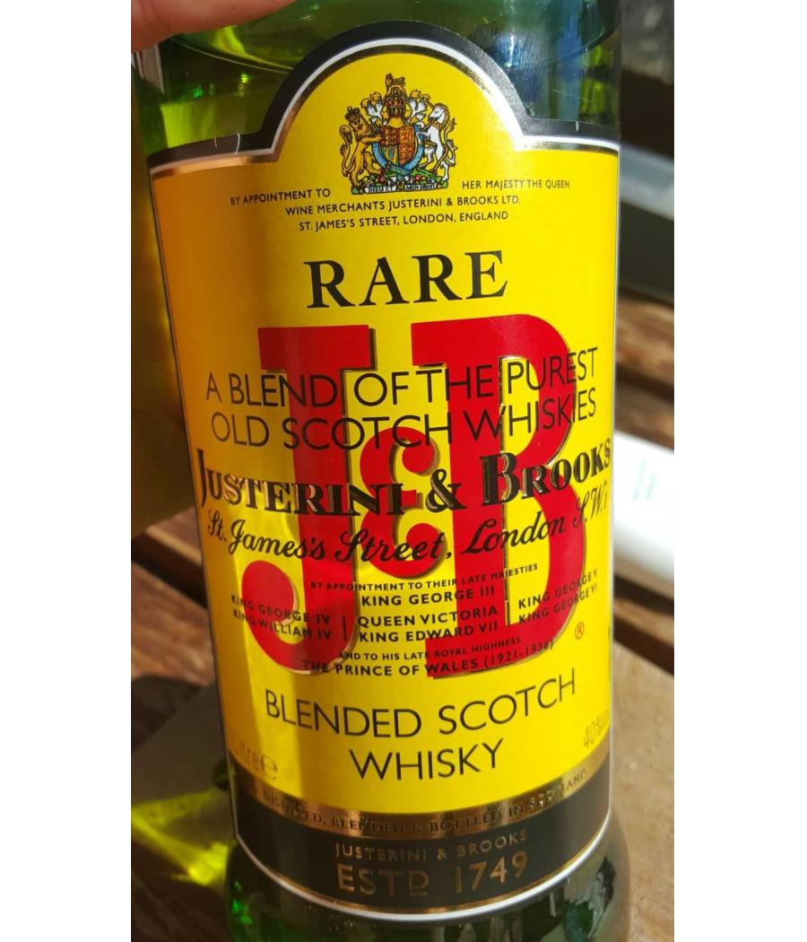 WHISKY J&B 1 L WHISKY J&B 1 L
