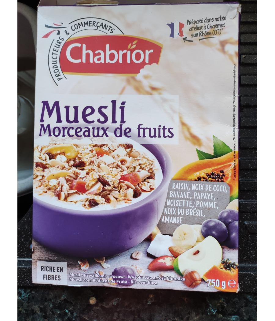 MUESLI FLOCONNEUX MORCEAUX DE FRUITS 750G MUESLI FLOCONNEUX MORCEAUX DE FRUITS 750G