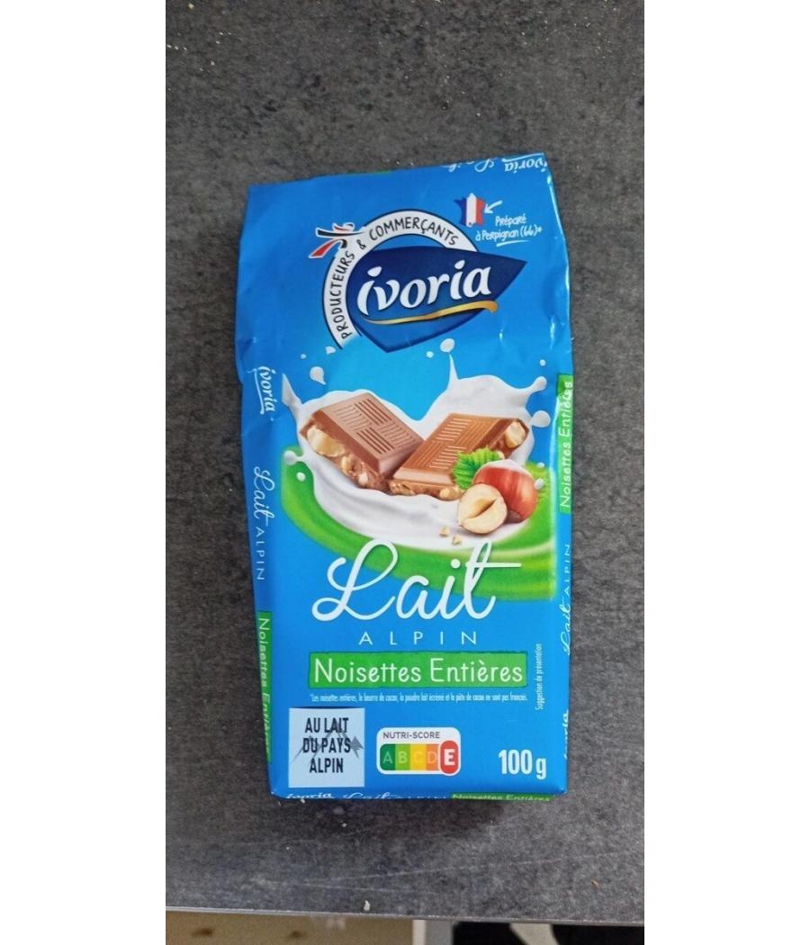 TABLETTE FAMILIALE CHOCOLAT AU LAIT DU PAYS ALPIN NOISETTES ENTIERES - 3X100G 300 G TABLETTE FAMILIALE CHOCOLAT AU LAIT DU PAYS ALPIN NOISETTES ENTIERES - 3X100G 300 G