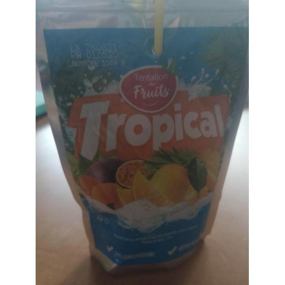 JUS DE FRUITS TROPICAL