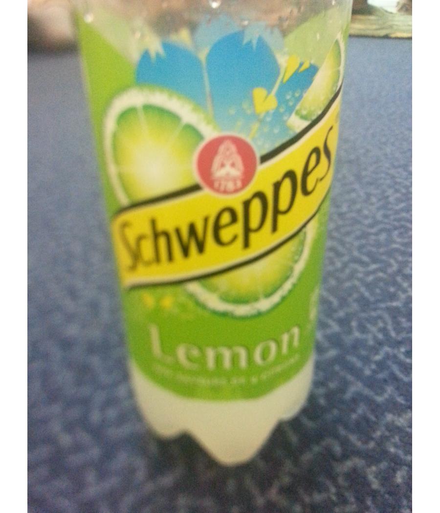 SCHWEPPES LEMON 1,5L SCHWEPPES LEMON 1,5L